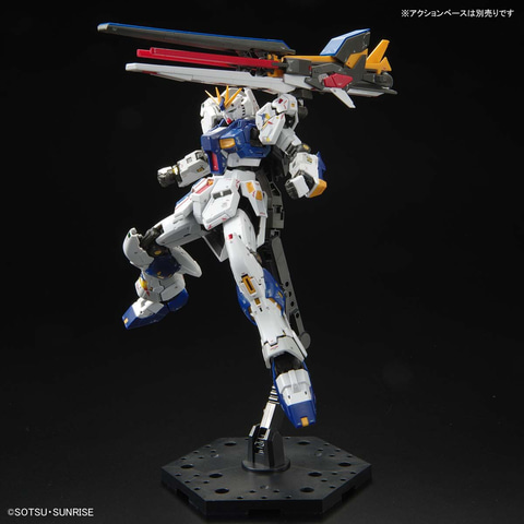 リアルグレードの濃密ディテールで登場。「RG 1/144 RX-93ff νガンダム
