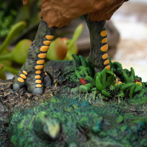 もののけ姫」公開25周年記念グッズ第2弾。「シシ神」が劇中の様な神秘