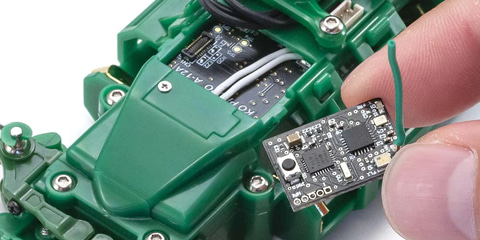 京商、RC「ミニッツ」の新シャーシの限定カラーバージョン「グリーン