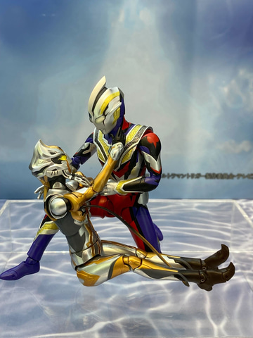 SHF15】カルミラを支えるトリガートゥルースの姿。「S.H.Figuarts