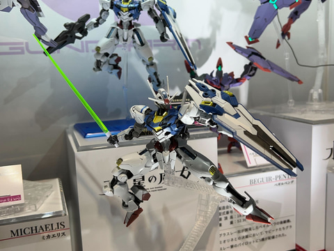 ガンダム 水星の魔女」で印象的だったシェルユニットが青く光る