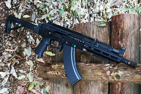 レビュー】ガスブローバックマシンガン「AKX」レビュー カラシニコフ