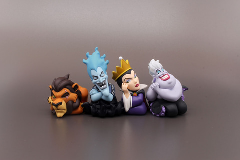 ガチャ「肩ズンFig.」に「スカー」や「アースラ」などディズニー