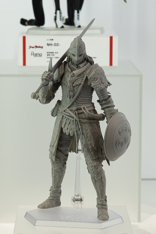 エルデンリング」、「狼の戦鬼」フィギュア展示！ マント無し軽装版で