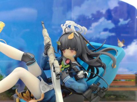 ブルアカ」より白洲アズサの水着姿がフィギュア化！ 可愛らしい霞沢