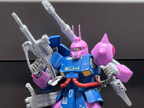 紫のカラーが特徴の「MG ザクキャノン（ZガンダムVer.）」が登場