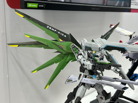 ガンプラ「MG フリーダムガンダム/ジャスティスガンダム」リアルカラー