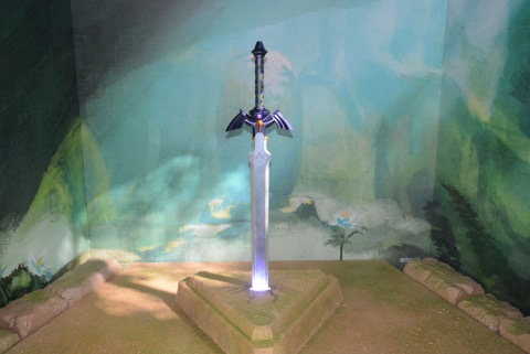 PROPLICA ゼルダの伝説 マスターソード」、リンクが持つ伝説の剣を手に