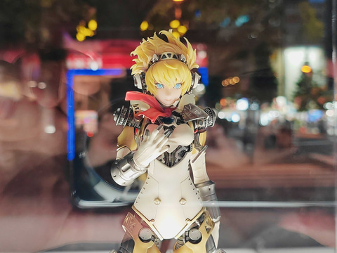 P4U2」よりフィギュア「アイギス EXオルギアモード」フィギュアが早速