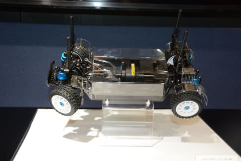 カスタマイズに優れた「1/10RC XM-01 PRO シャーシキット」、簡単な