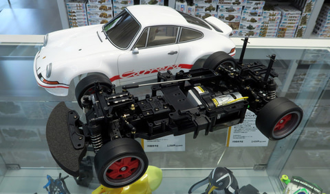 特別企画】【タミヤ撮り下ろし】「1/10RC ポルシェ911 カレラ RSR 2.8