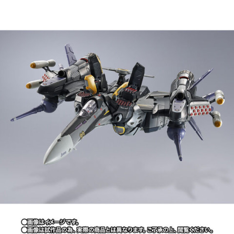 マクロスF」より「DX超合金 VF-25S アーマードメサイアバルキリー