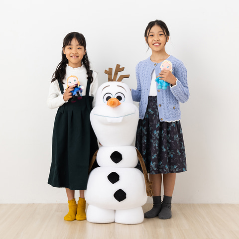アナ雪」に登場するオラフが高さ960mmのぬいぐるみで登場！ Amazon限定