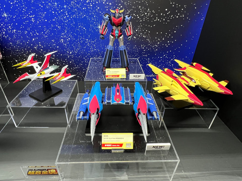 アニメ「グレンダイザーU」より「グレンダイザー」や「マジンガーZ / X