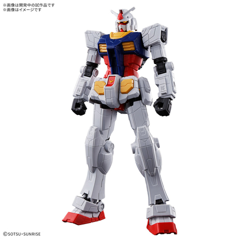GUNDAM NEXT FUTURE PAVILION」の「RX-78F00/E ガンダム」がENTRY