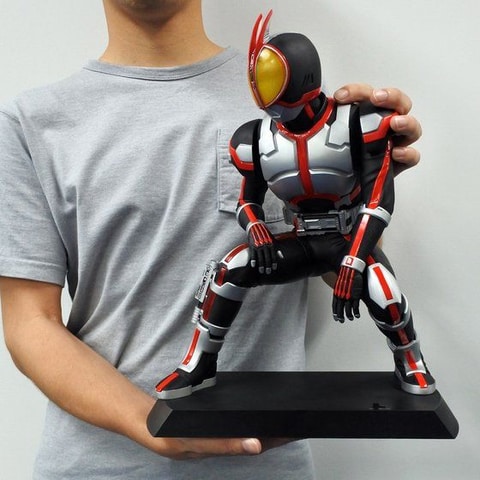 フィギュア「Ultimate Article 仮面ライダーファイズ」抽選販売の受付