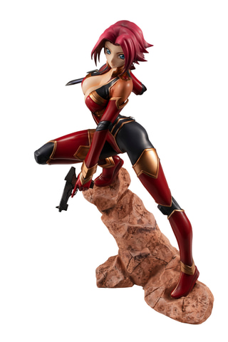 スーツの前面を大胆にオープン！ 「コードギアス 復活のルルーシュ