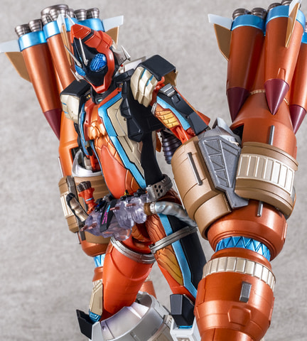 TAMASHII NATIONS公式ブログにて「【Amazon.co.jp限定】S.I.C. 仮面