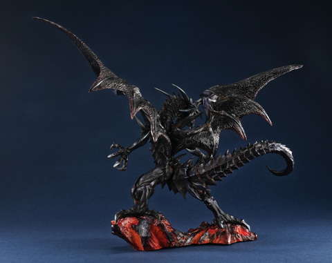 遊戯王」よりブルーアイズと対なす黒竜が立体化！ 「レッドアイズ