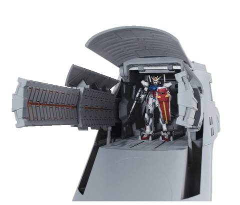 ガンダムSEED」より「アークエンジェル」のカタパルトデッキを再現した