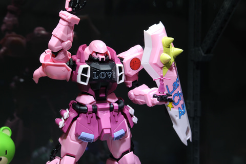 特別企画】【ガンダムベース撮り下ろし】「MG 1/100 ガンダムベース