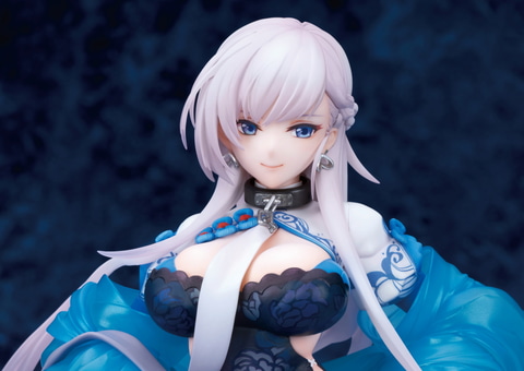 胸元が大胆に開いたセクシー衣装！ 「アズレン」よりベルファストの