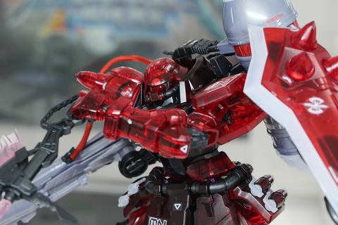 特別企画】【ガンダムベース撮り下ろし】レッドクリアが映える！ 「MG