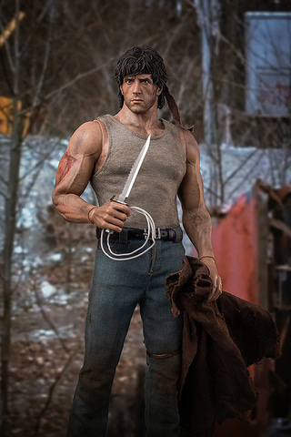 マッチョなランボーがフィギュアに！ 「Rambo: First Blood - 1/6 John