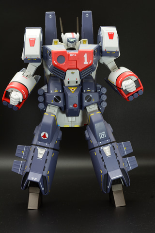 レビュー】「DX超合金 VF-1J対応アーマードパーツセット」フォト