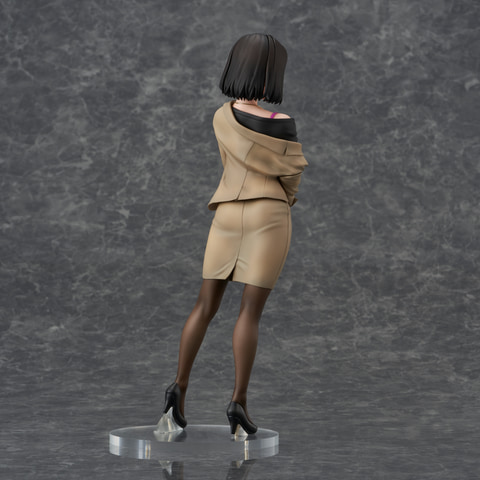 がんばれ同期ちゃん」の「先輩さん」がフィギュア化決定。2月1日より