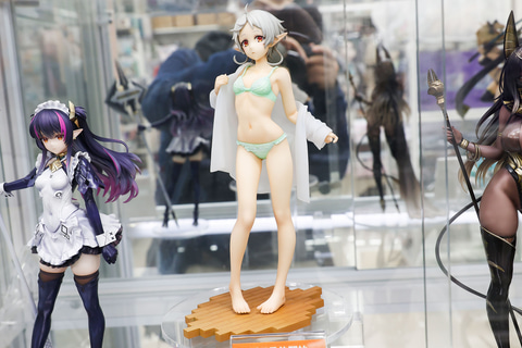 特別企画】スタイルの良さに見とれちゃう！「無職転生 ～異世界行っ