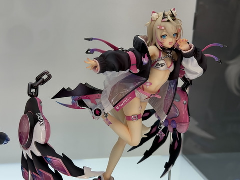 青ブタ」桜島麻衣など新作フィギュアがデザインココブースにて展示