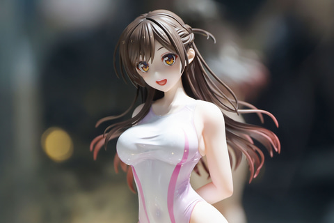 特別企画】新色水着に着替えて気分も一新！「水原千鶴 桃色ラインの