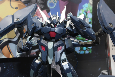特別企画】「HG 1/144 ガンダムザガン」発売中！ 厚い装甲に包まれた