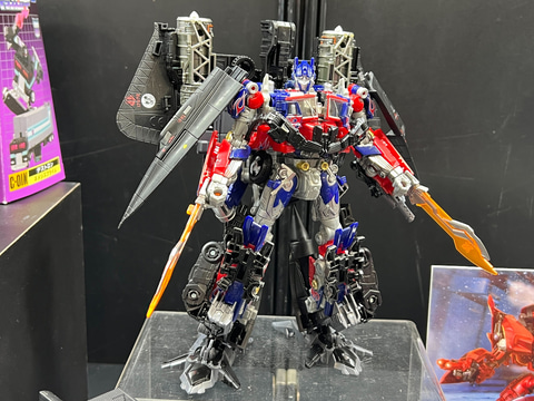 トランスフォーマー」、「ジェットファイヤーコンバイン」登場！【T
