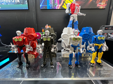 レガシーソウル「ミクロマン」、「スーパービーダマン」新作が展示