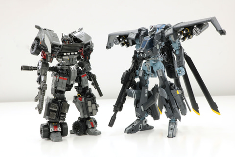 インタビュー】【トランスフォーマー】「OVERGEAR OG-01 アイアン