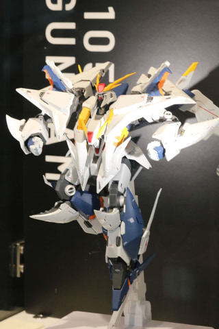 閃光のハサウェイ」より「Ξガンダム」がキルケーの魔女Ver.でROBOT魂に