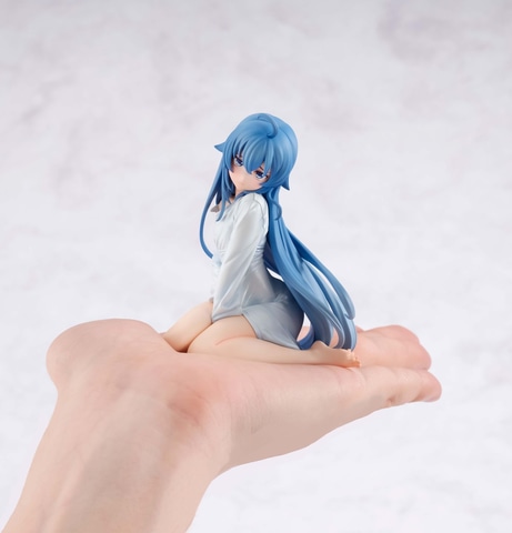 アニメ「無職転生」のロキシーが大人っぽい衣装で「Melty Princess