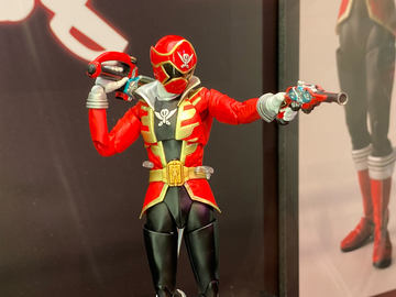 海賊戦隊ゴーカイジャー」よりゴーカイレッドが「真骨彫製法 スーパー