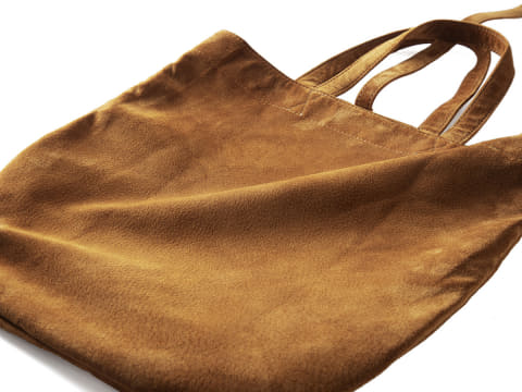 土屋鞄、国産豚革エコバッグ「レザーエコトート」。16500円 - Impress