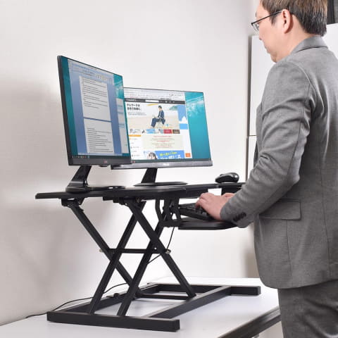 机に置いて油圧で高さ調整できる「置くだけスタンディングデスク