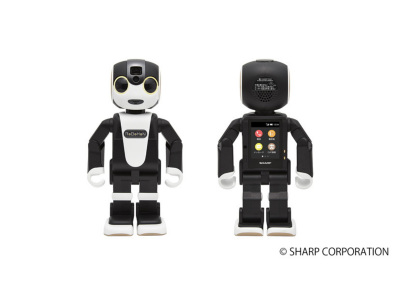シャープ「RoBoHoN」（ロボホン）、税別19万8000円で5月26日発売