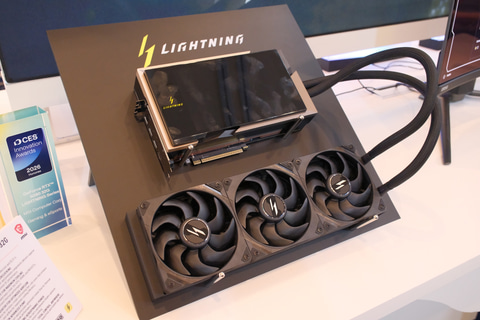 MSI、消費電力1,000Wの「GeForce RTX 5090 32G LIGHTNING Z」 - PC Watch