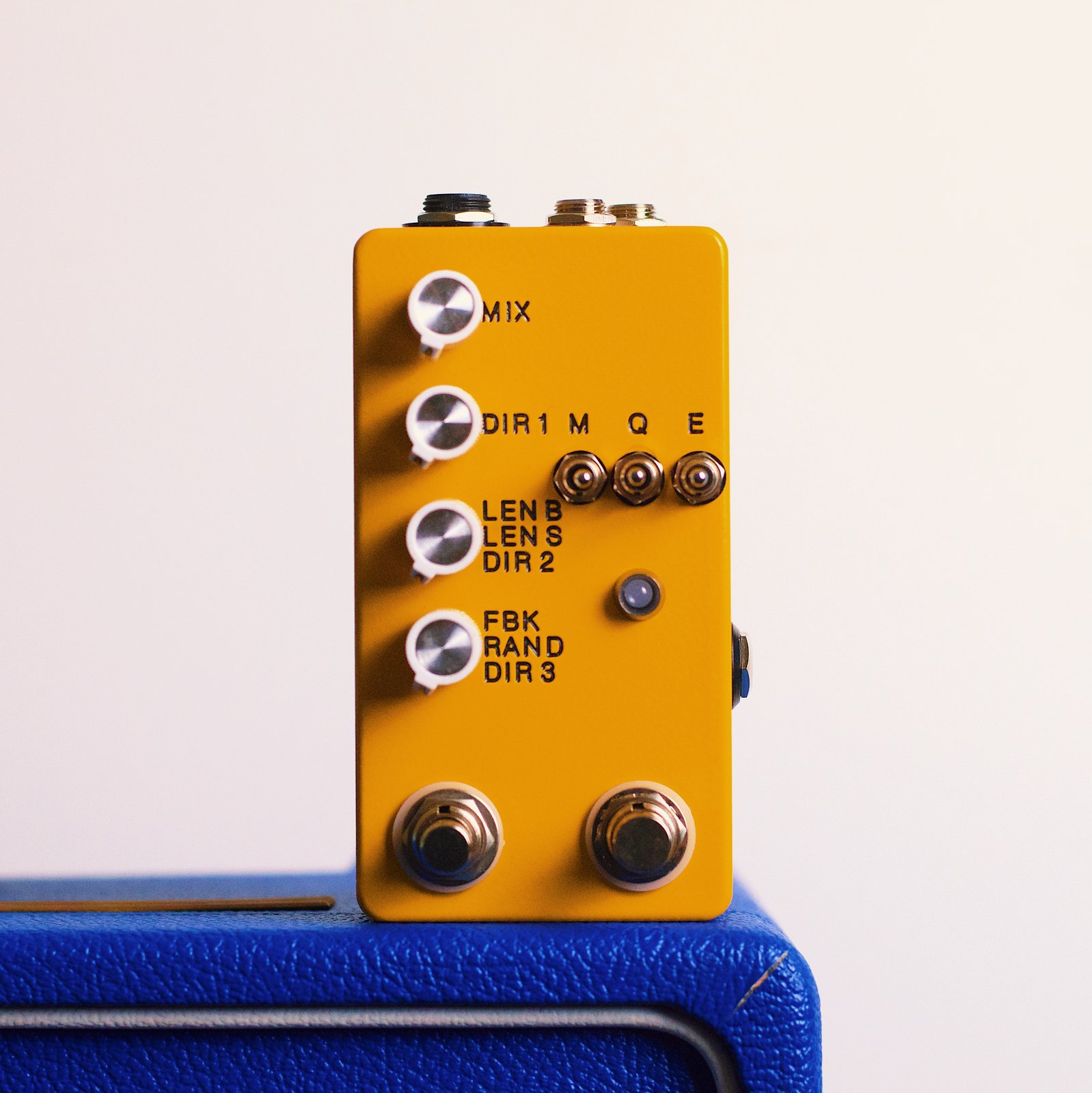 Montreal Assembly Count to 5 - LBE Exclusive Yellow | Little Box