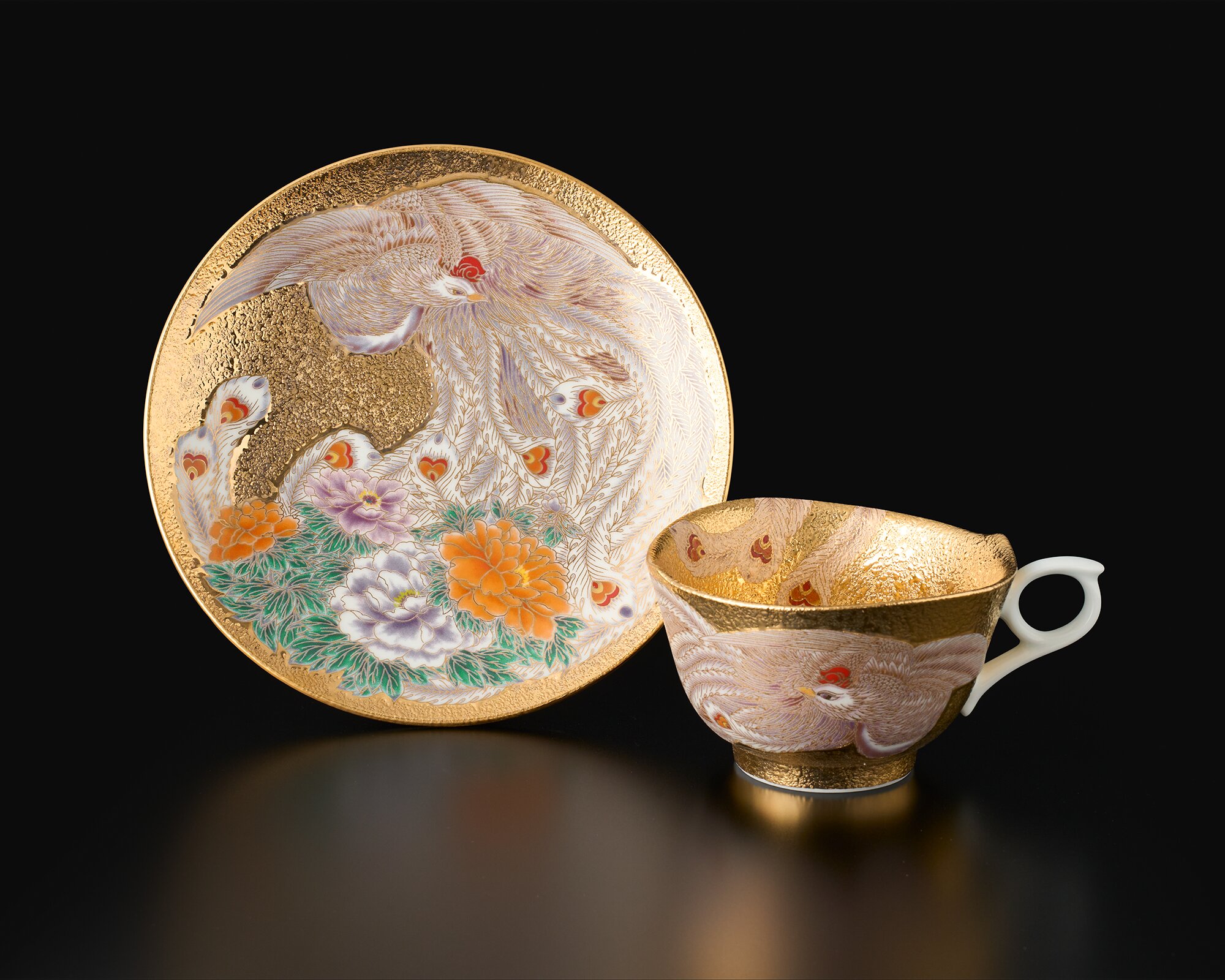 金彩鳳凰図 珈琲碗 | 金龍窯 -有田焼工芸美術品窯元-