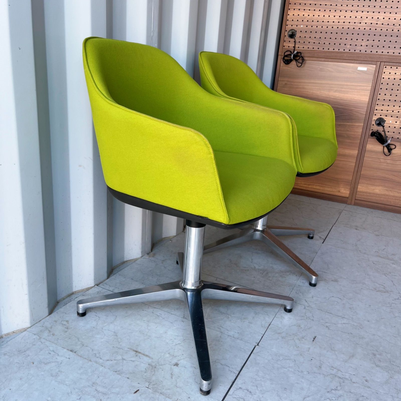 取付無料！ヴィトラ ソフトシェルチェア フォースターベース オフィス