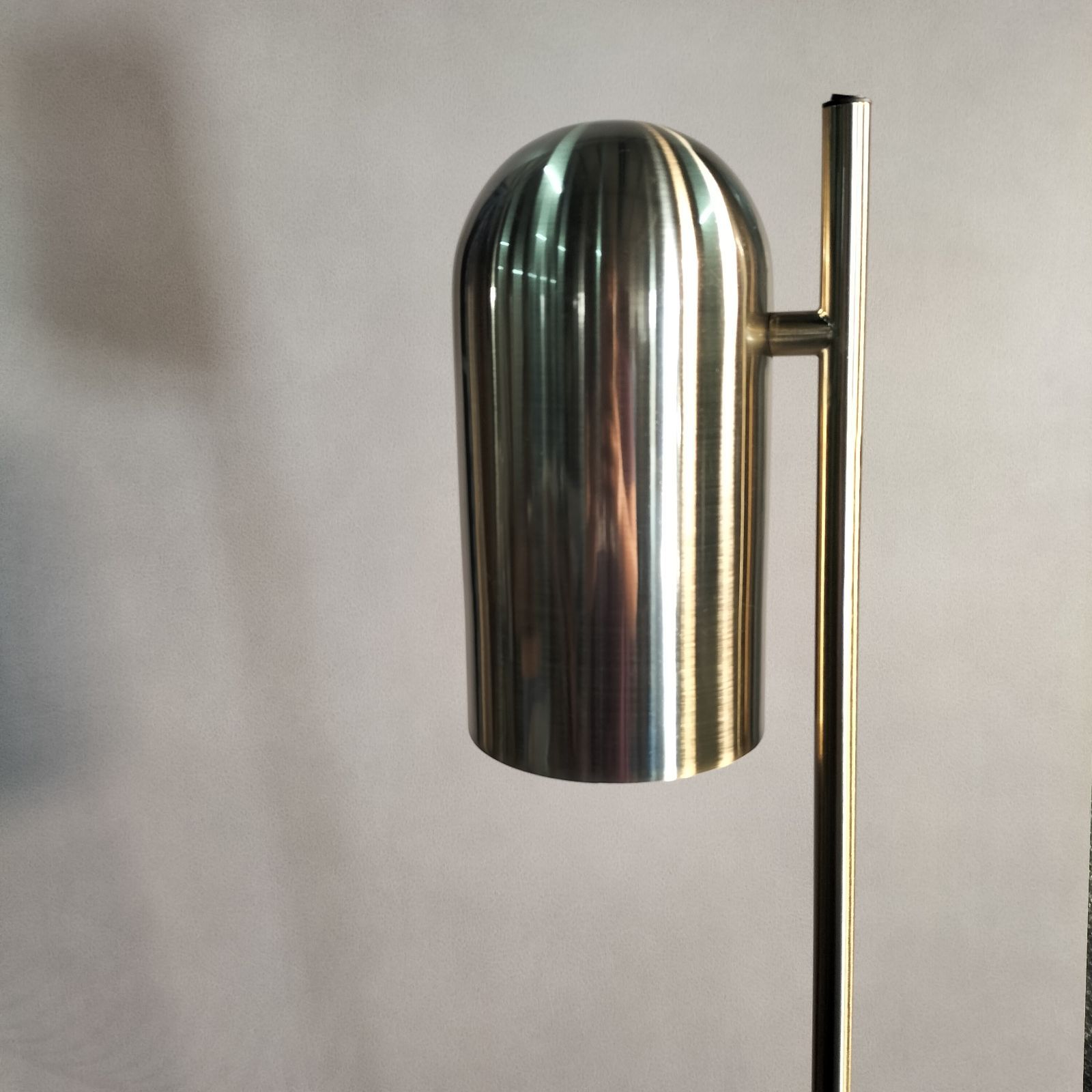 AYTM LUCEOフロアランプ ゴールド モデルルーム展示品(320) - メルカリ