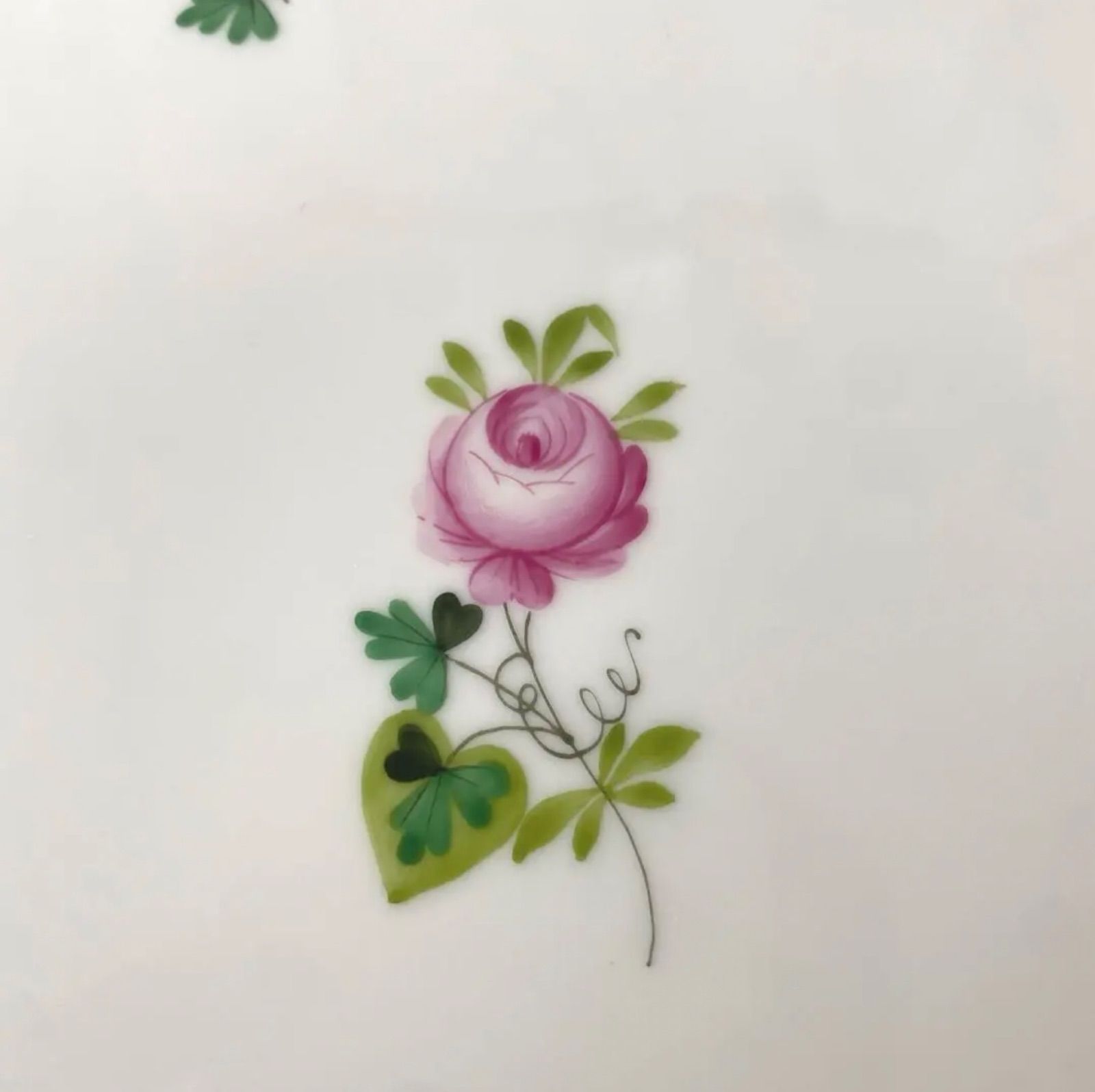 ヘレンド HEREND ウィーンの薔薇 ディナープレート 25cm - メルカリ