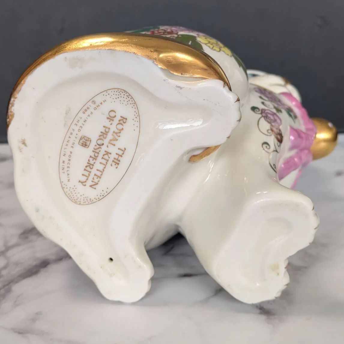 金運】フランクリンミント 猫 置物 薩摩焼 花柄 招き猫 陶器人形